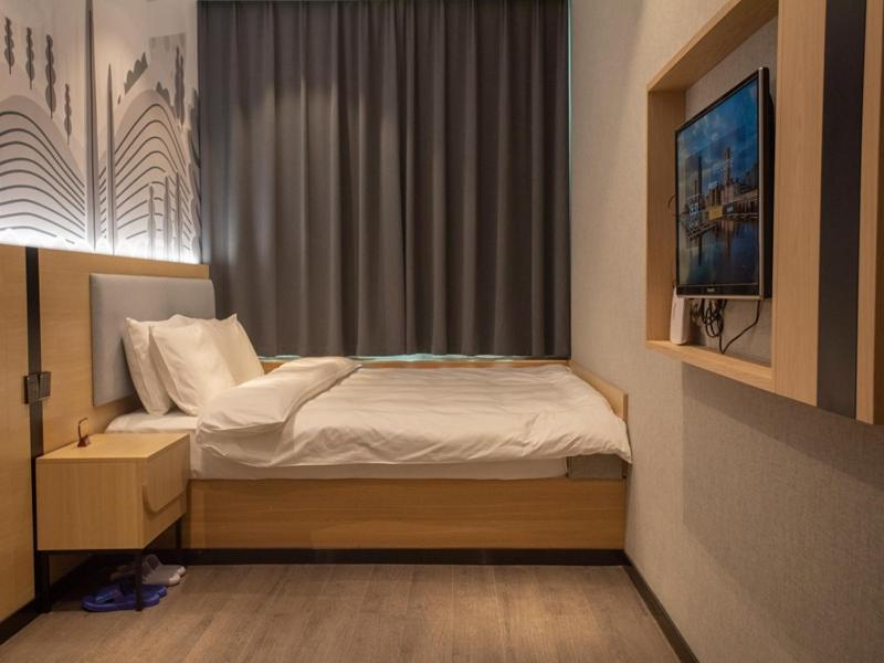 Thank Inn Chain Hotel Hunan Huaihua Hecheng District South High Speed Rail Station Extérieur photo